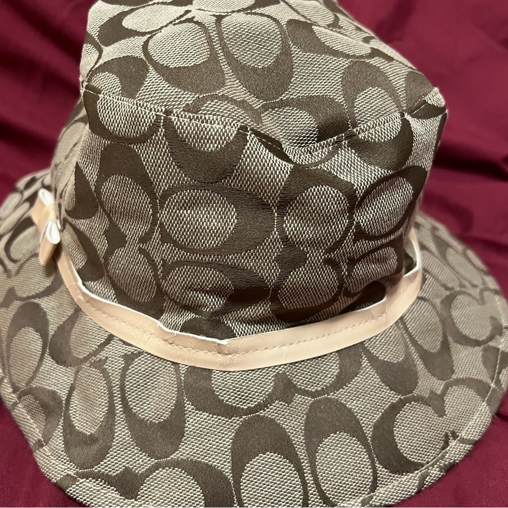 Vintage Coach Bucket Hat - Picture 3 of 7